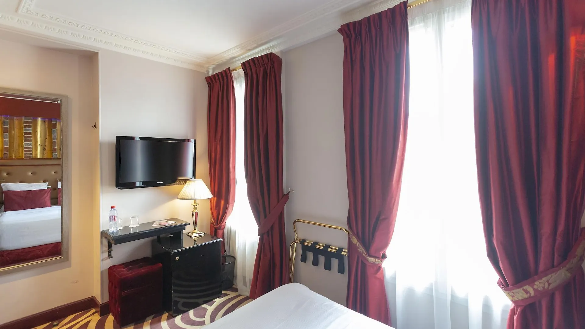 Du Beaumont Hotel 4*