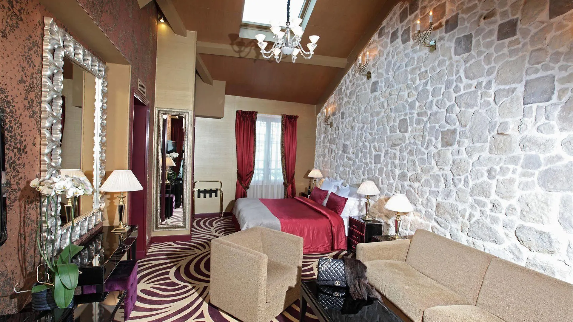 Du Beaumont Hotel 4*